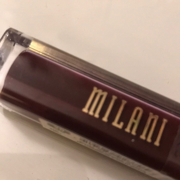 Milani Amore Matte Lip Gloss in Sugar Color - Picture 5 of 5